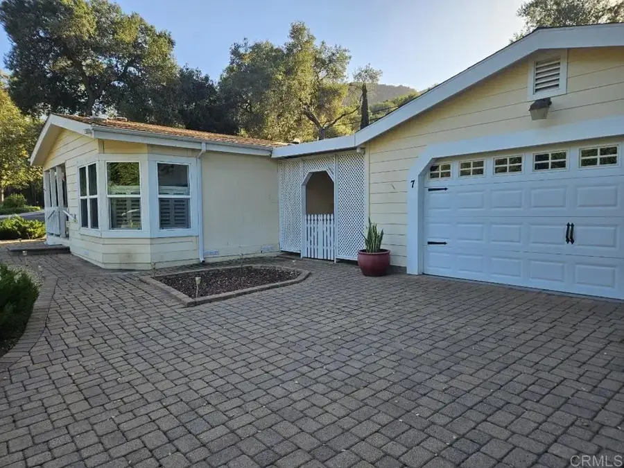 8975 Lawrence Welk Drive #7, Escondido, CA 92026 - Image #2