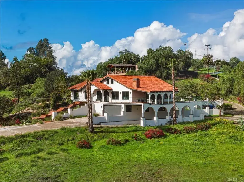 2918 Fairview Dr, Vista, CA 92084 - Image #1