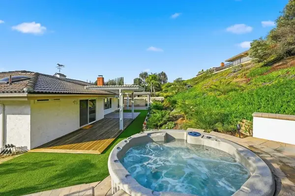 17765 Corte Erizo, San Diego, CA 92128