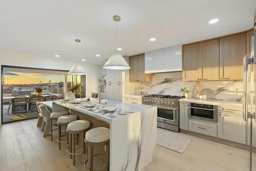 2258 Bahia Drive, La Jolla, CA 92037 - Image #2