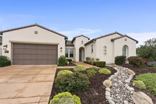 1352 Baumgartner Way, Escondido, CA 92026