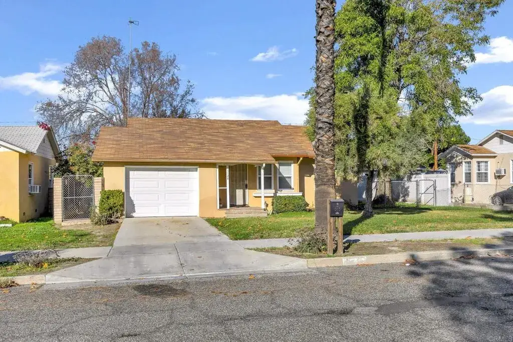 1124 E Campus Way, Hemet, CA 92543 - Image #1