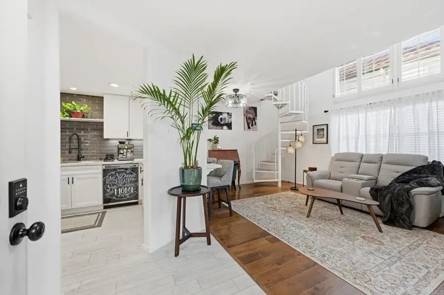 744 Eastshore Ter #102, Chula Vista, CA 91913 - Image #2