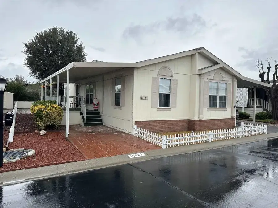 21423 Bramble, Saugus, CA 91350 - Image #2