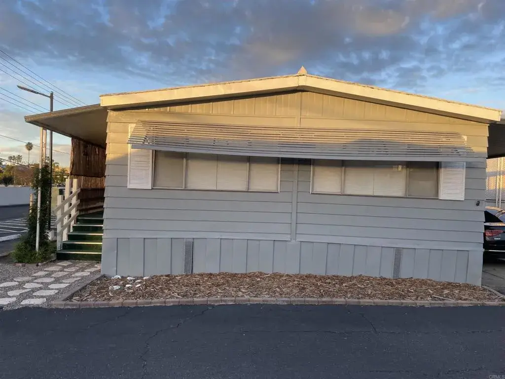 718 Sycamore #94, Vista, CA 92083 - Image #1