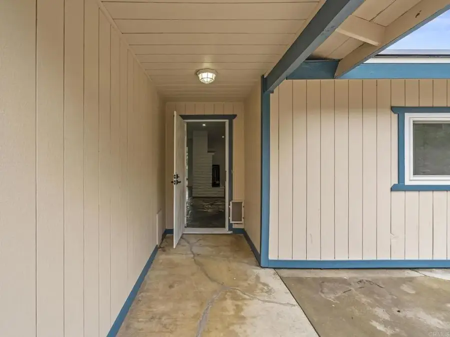 2422 Plumosa Court, Vista, CA 92081 - Image #2