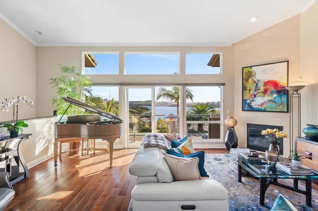 4077 Aidan Cir, Carlsbad, CA 92008 - Image #1