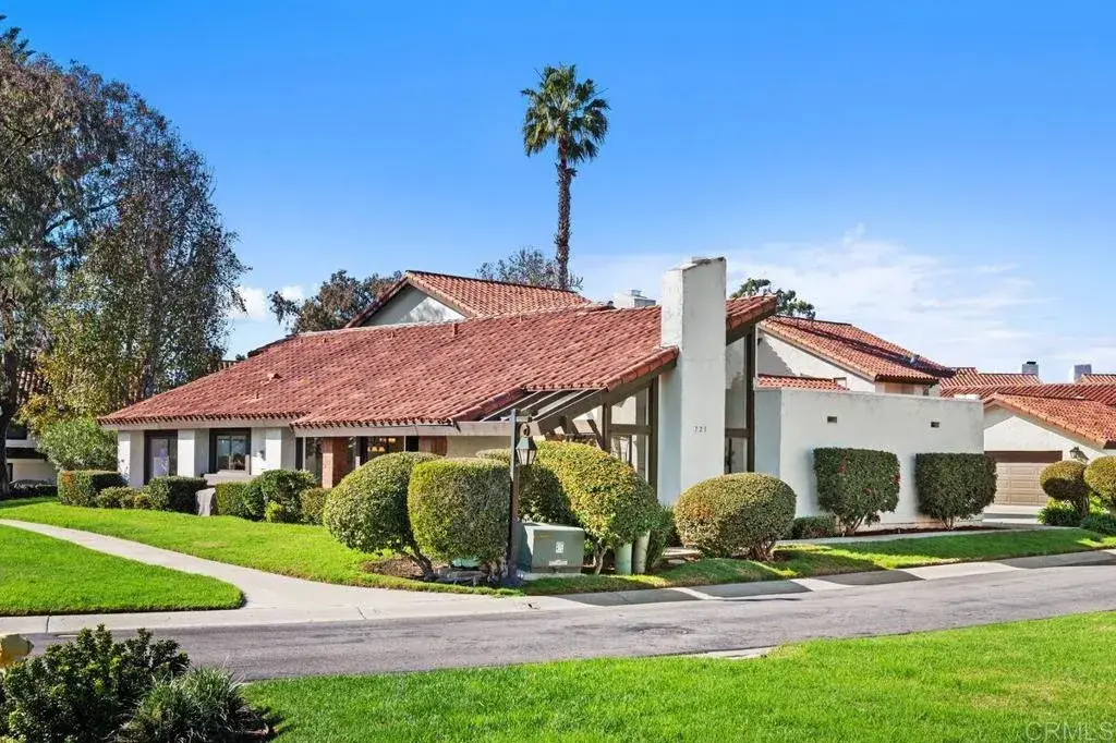723 Camino Santa Barbara, Solana Beach, CA 92075 - Image #1