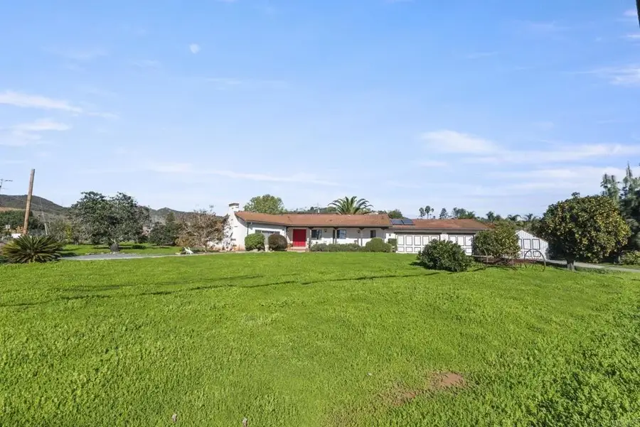 3414 Royal Road, Vista, CA 92084 - Image #3