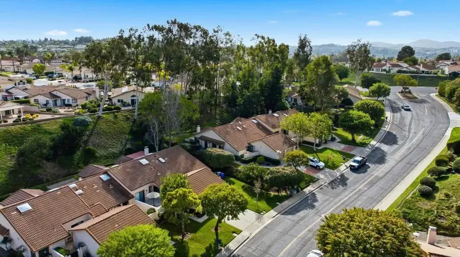 17859 Avenida Alozdra, San Diego, CA 92128 - Image #2