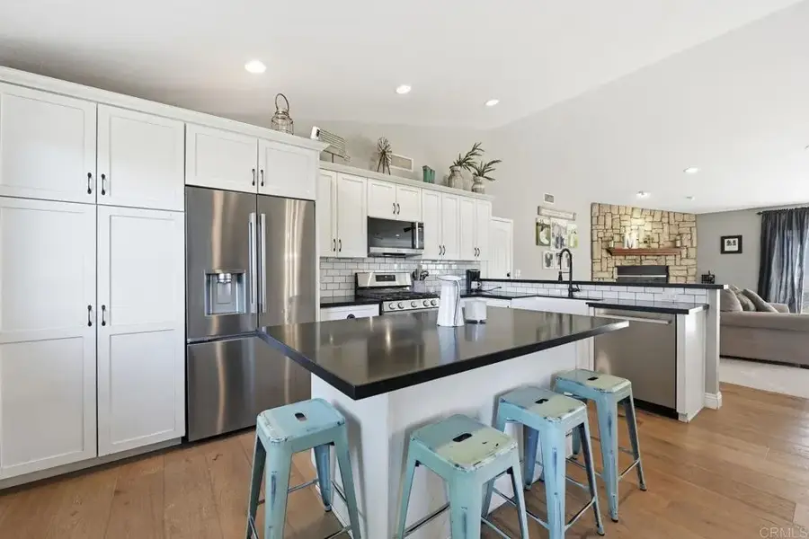 13638 W Oak Glen Road, Valley Center, CA 92082 - Image #3