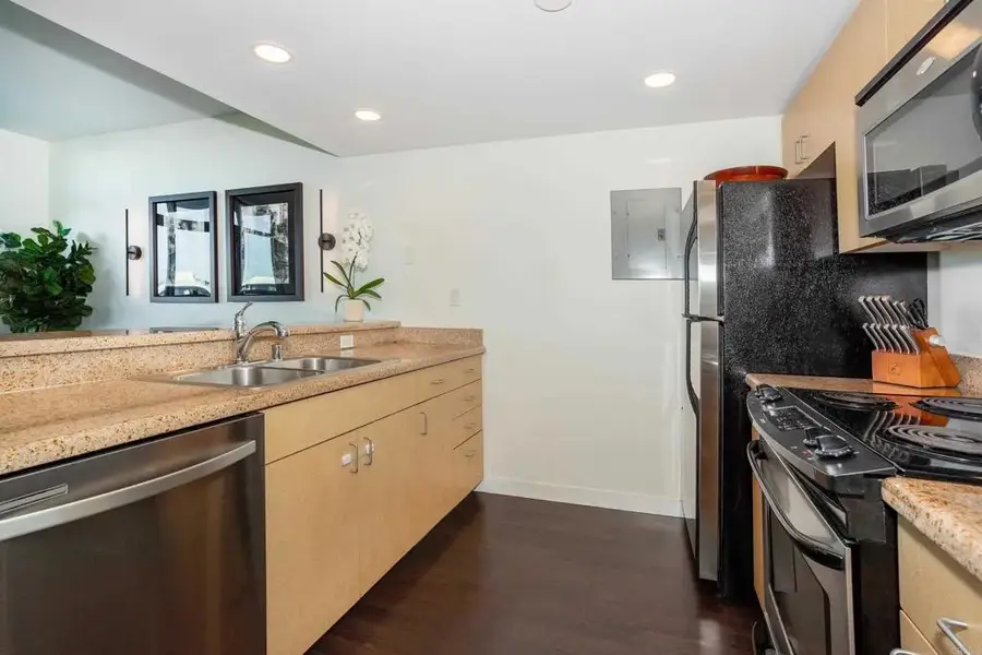 425 W Beech Street #856, San Diego, CA 92101 - Image #3