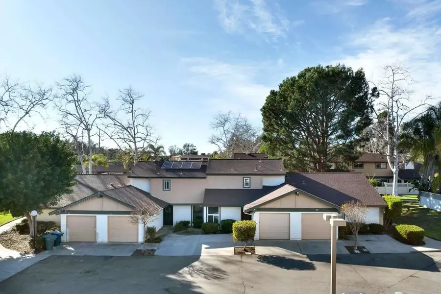 522 Smoketree Gln, Escondido, CA 92026 - Image #2