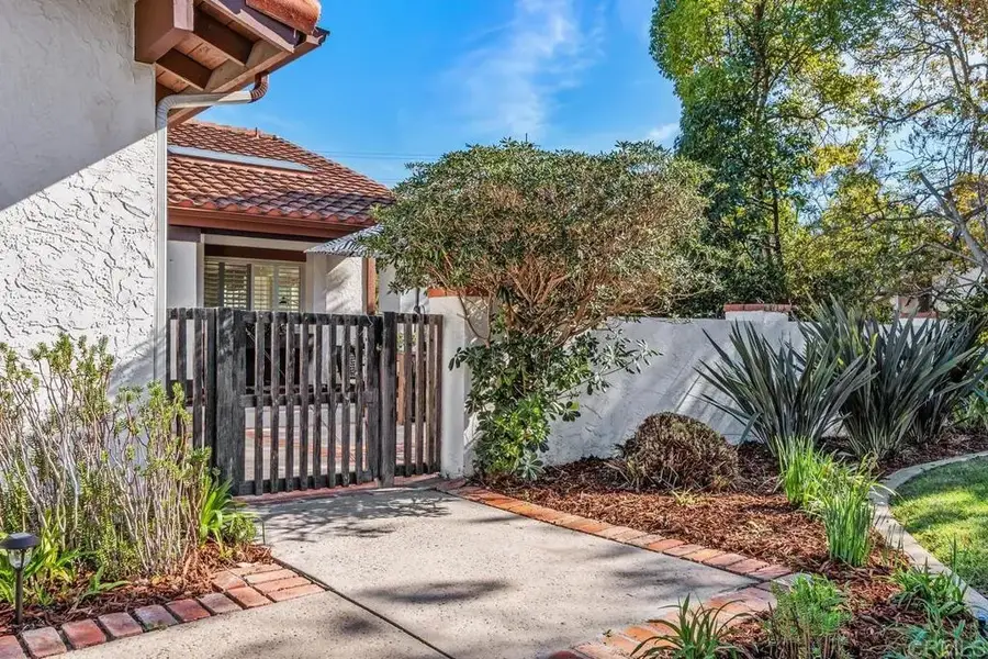 934 San Lorenzo Ct, Solana Beach, CA 92075 - Image #2