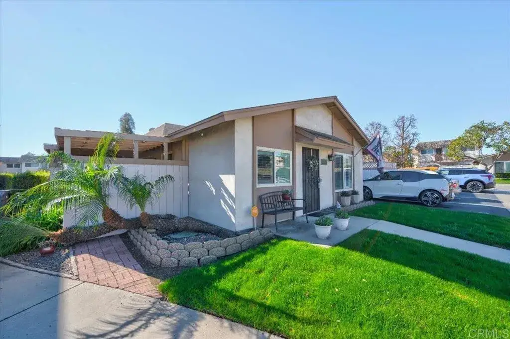 10321 Santana Ranch Dr., Santee, CA 92071 - Image #1