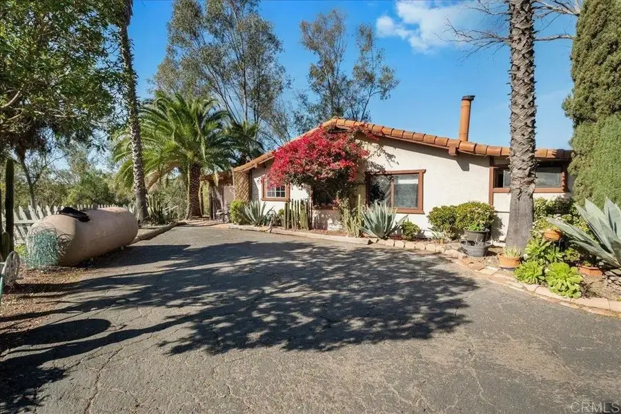 823 Rice Canyon Rd, Fallbrook, CA 92028 - Image #3