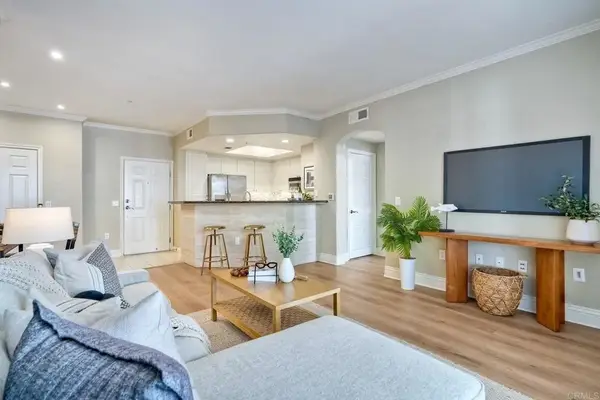 9263 Regents Road, La Jolla, CA 92037