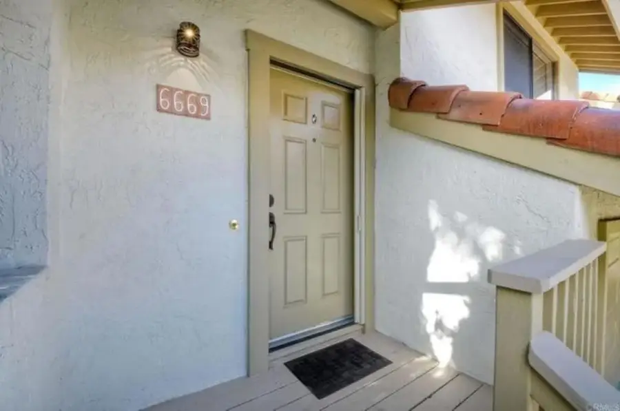 6669 Corte Maria, Carlsbad, CA 92009 - Image #3