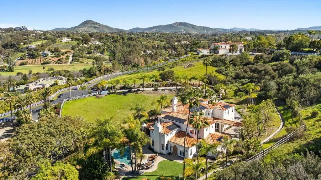 3376 Calle Tres Vistas, Encinitas, CA 92024 - Image #1