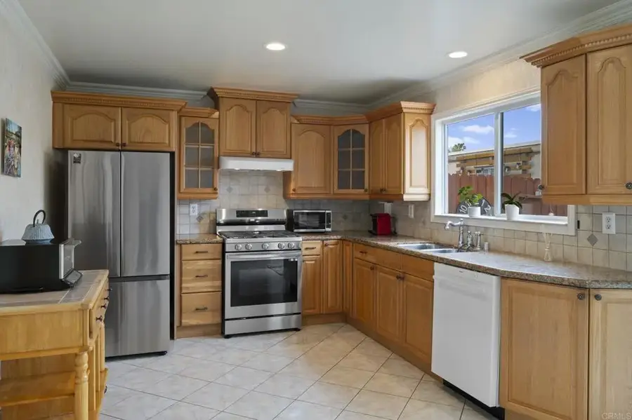 6521 Wystone Avenue #3, Reseda, CA 91335 - Image #3