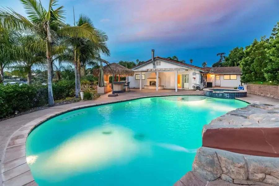 1567 Monte Vista Drive, Vista, CA 92084 - #2