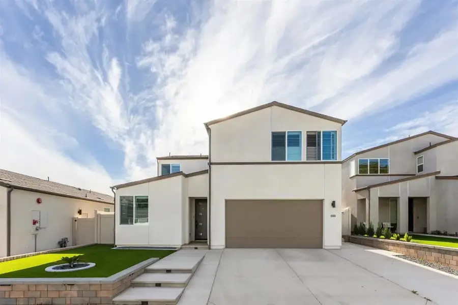 550 Meadowood Street, Fallbrook, CA 92028 - #3