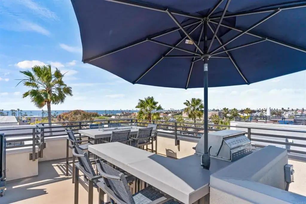 1573 Vista Del Mar Way #4, Oceanside, CA 92054 - #1