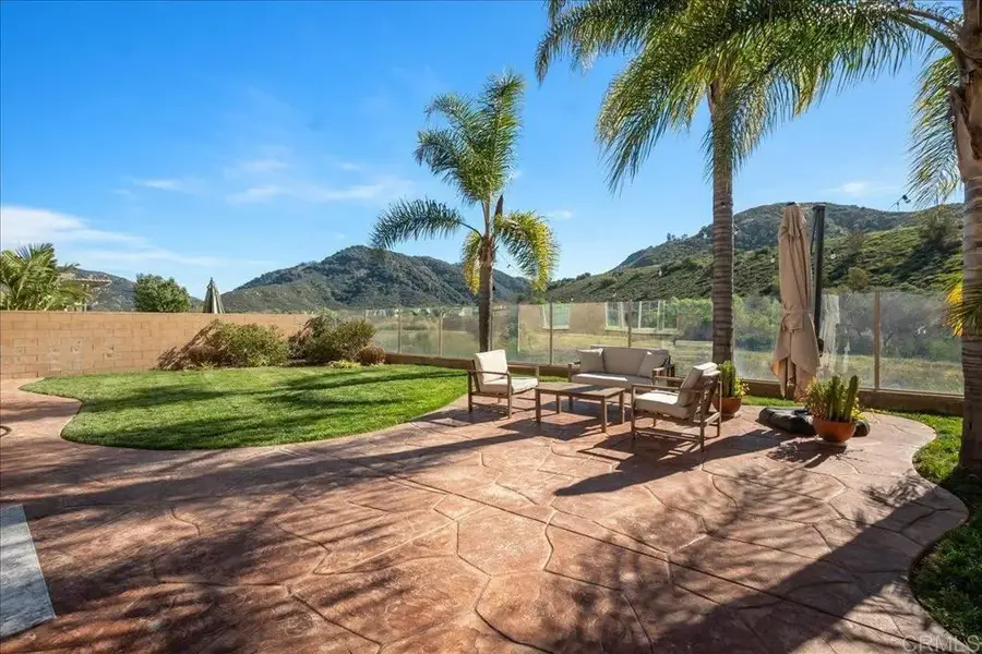 3910 Lake Circle Drive, Fallbrook, CA 92028 - #3