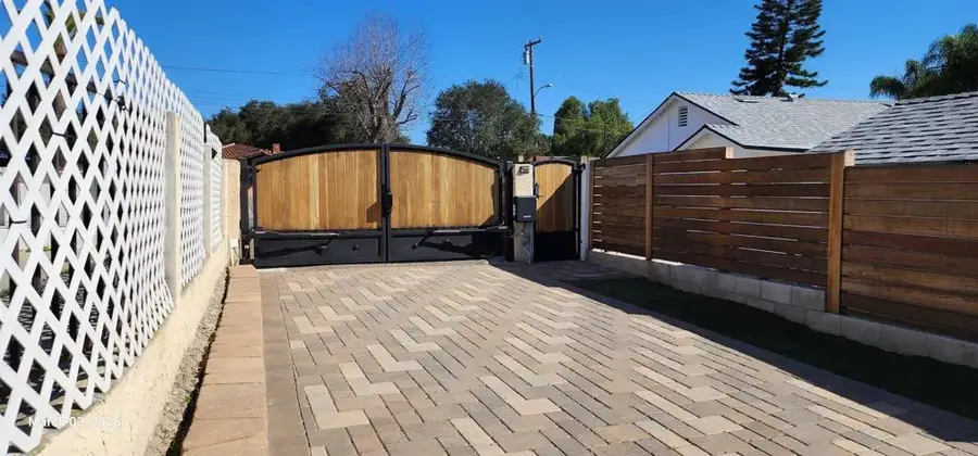 177 Palmyra Drive, Vista, CA 92084 - #2