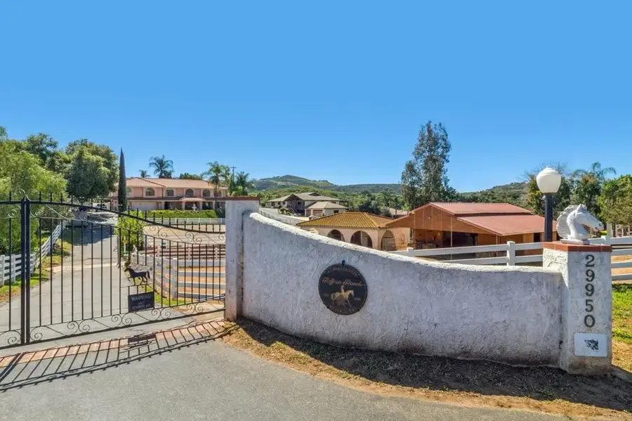 29950 Robbie Ln, Vista, CA 92084 - #3