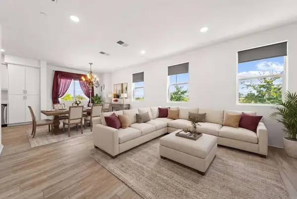 5284 Beachfront Cove #245, San Diego, CA 92154