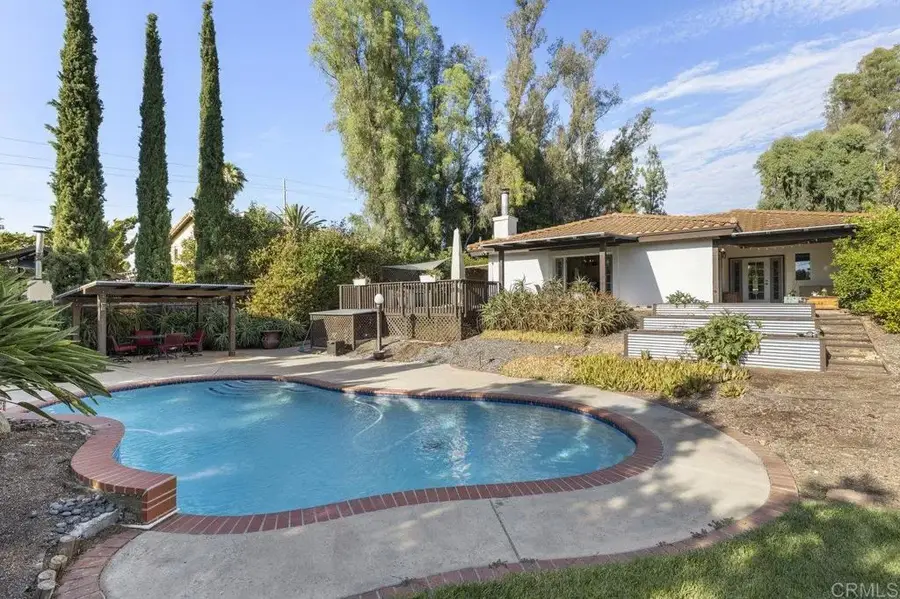 1305 Scenic Dr, Escondido, CA 92029 - #2