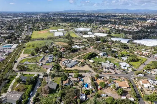 Hedionda, Vista, CA 92081