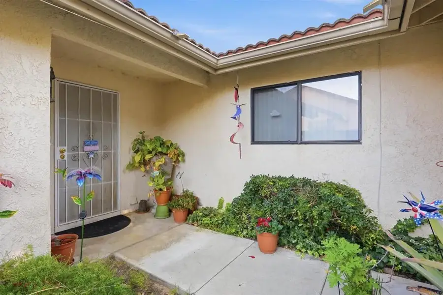 4308 Los Padres Dr, Fallbrook, CA 92028 - #2