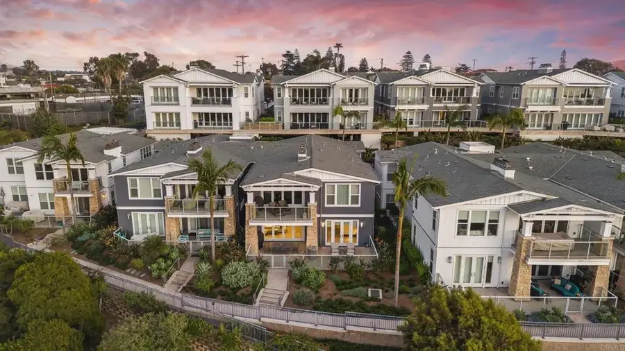 2383 Ocean Street, Carlsbad, CA 92008 - #2