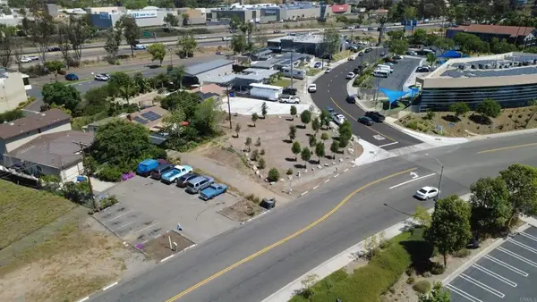 2094 Thibodo Ct, Vista, CA 92081