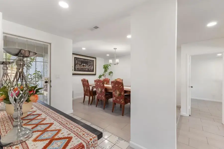 736 Granada Drive, Vista, CA 92083 - #3