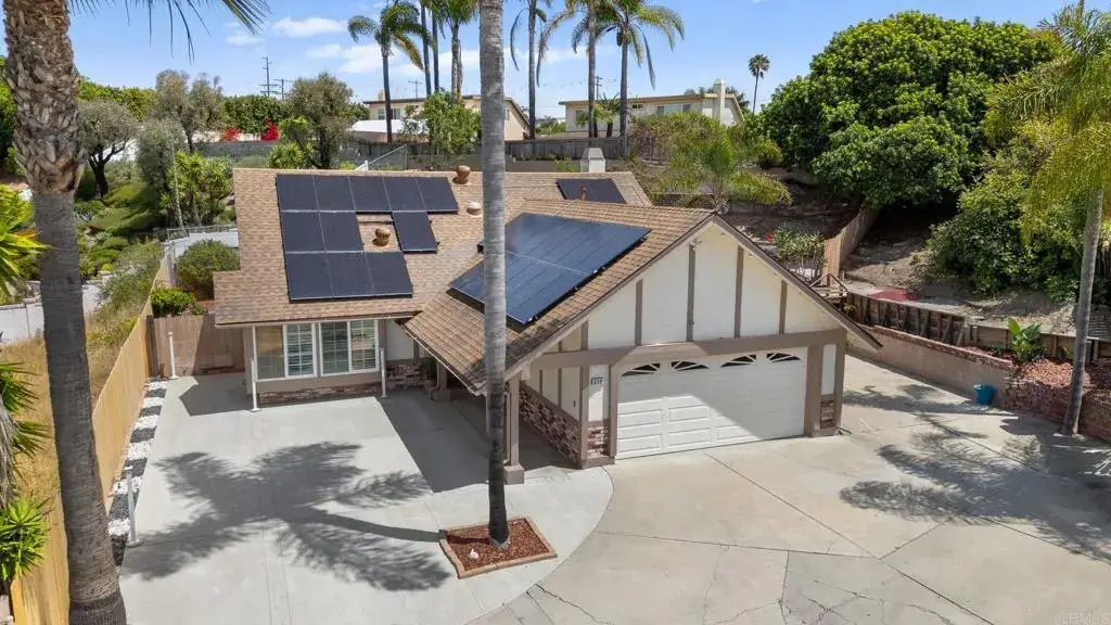 939 Chablis Lane, Vista, CA 92083 - #1