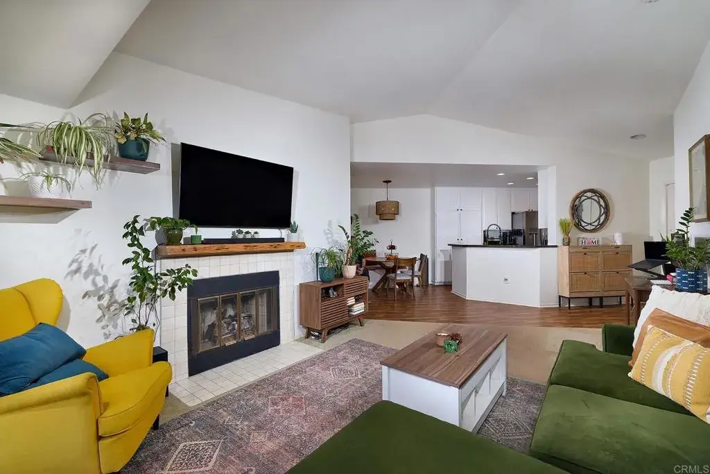 7027 Camino Degrazia #210, San Diego, CA 92111 - #1