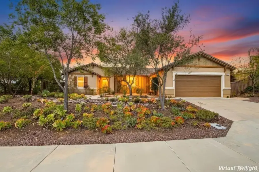 352 Tom Mcguinness Jr Circle, Fallbrook, CA 92028 - #2