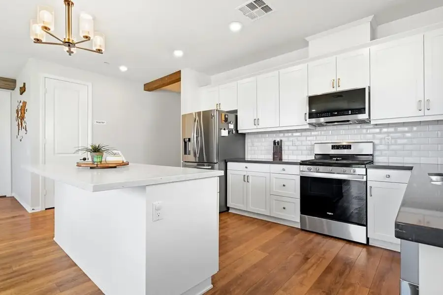 2409 Tulip Dr, Perris, CA 92570 - #3