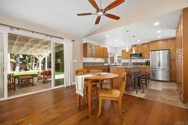 7102 Primrose Way, Carlsbad, CA 92011