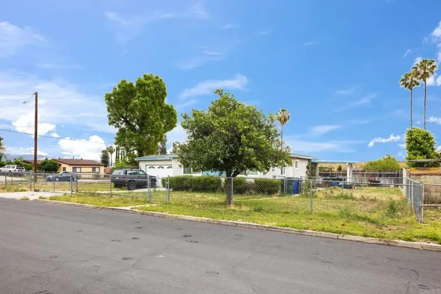 6564 Lynwood Way, Highland, CA 92346 - #2