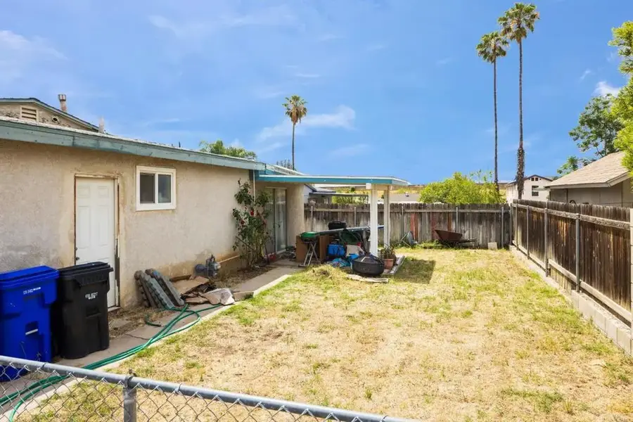 6564 Lynwood Way, Highland, CA 92346 - #3