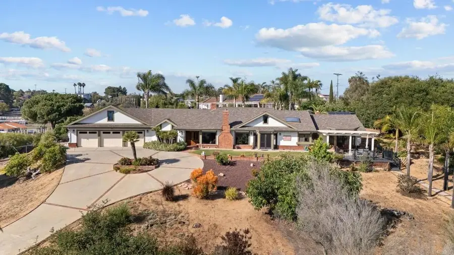 1674 Baja Vista Drive, Fallbrook, CA 92028 - #2
