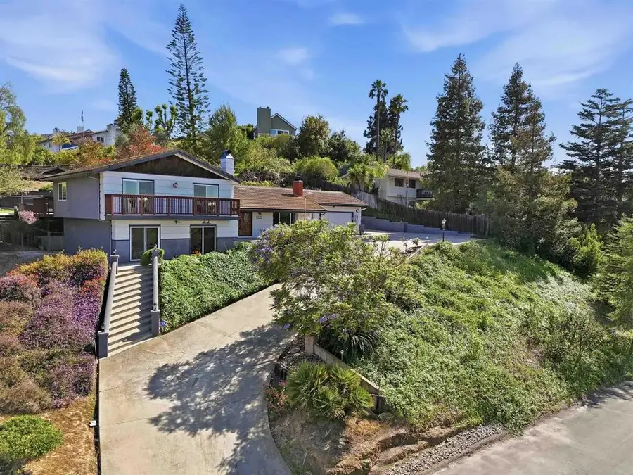 1045 Cima Dr, San Marcos, CA 92078 - #2