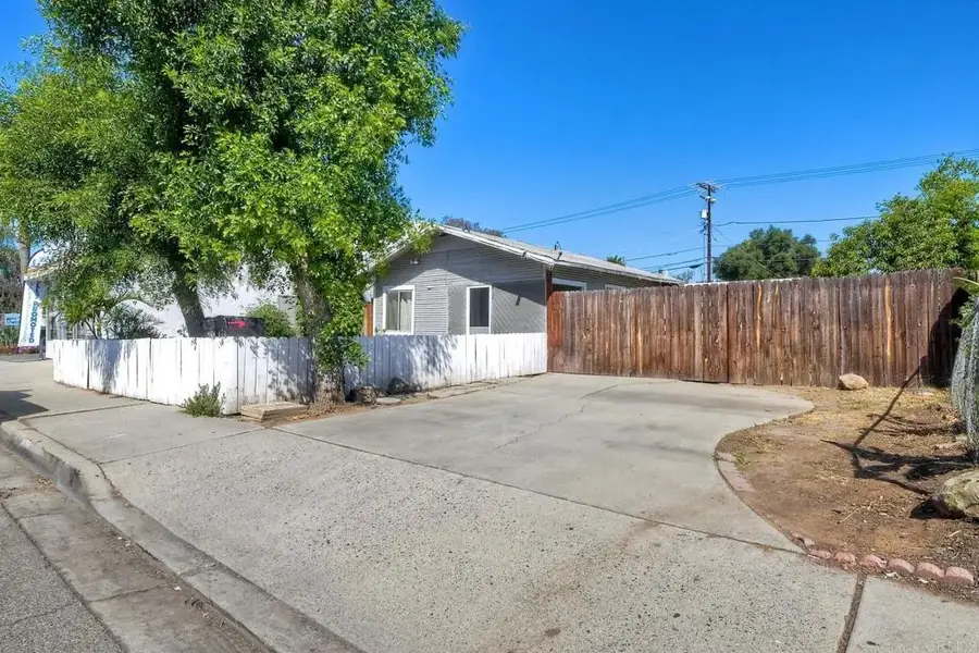 412-414 W 9th Avenue, Escondido, CA 92025 - #3