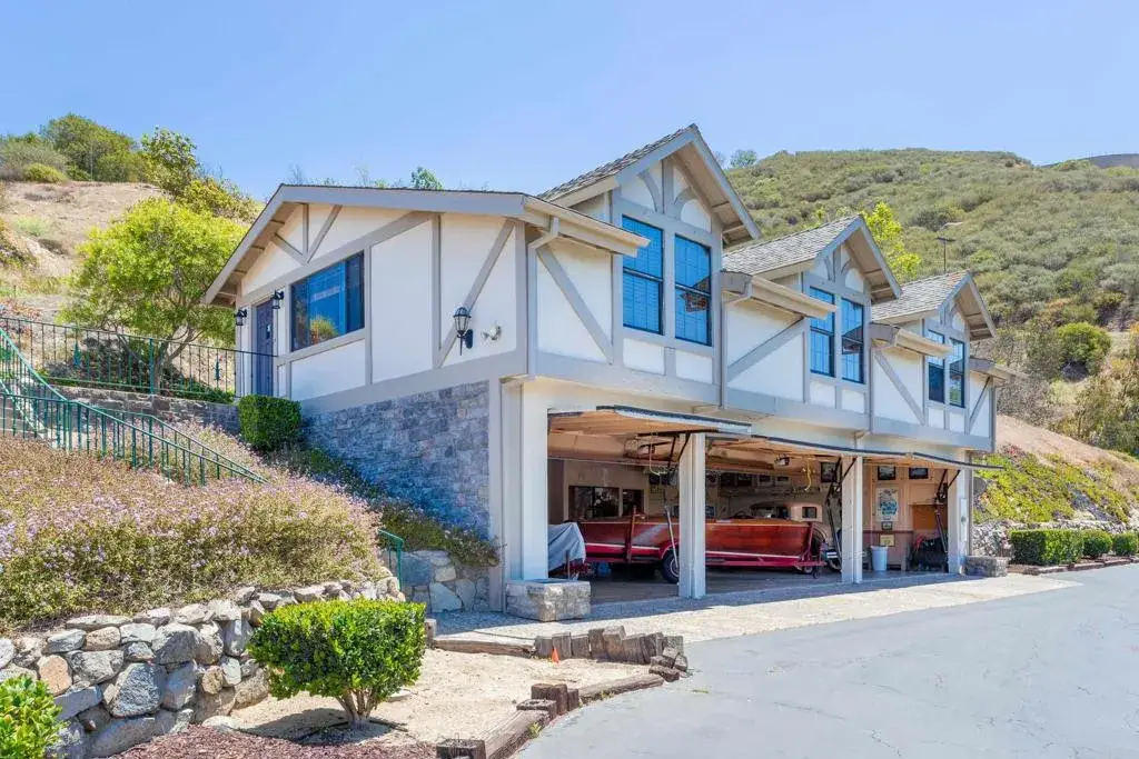 3020 Red Mountain Heights, Fallbrook, CA 92028 - #1