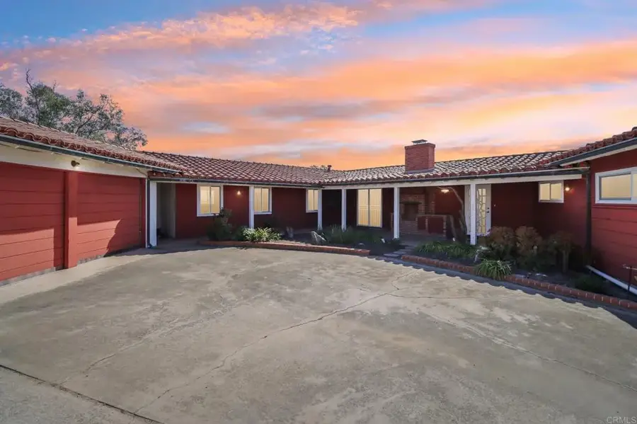 2397 Mira Sol Drive, Vista, CA 92084 - #2