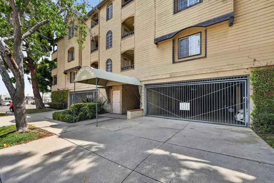 680 Grand Avenue #204, Long Beach, CA 90814 - #2